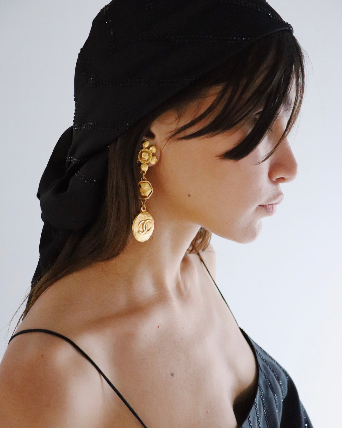 Find Stylish Women's Scarves | Speak the store - Stay Cozy